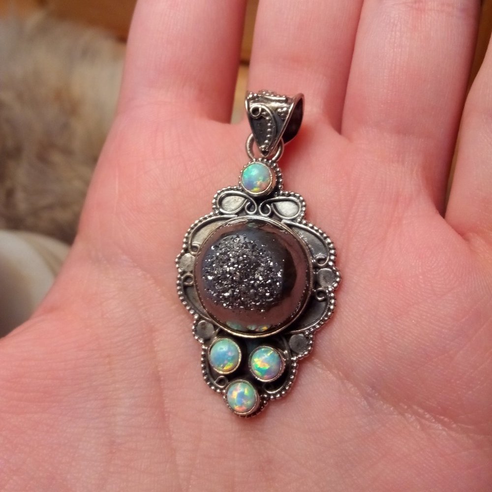 Sterling silver druzzy opal pendant
